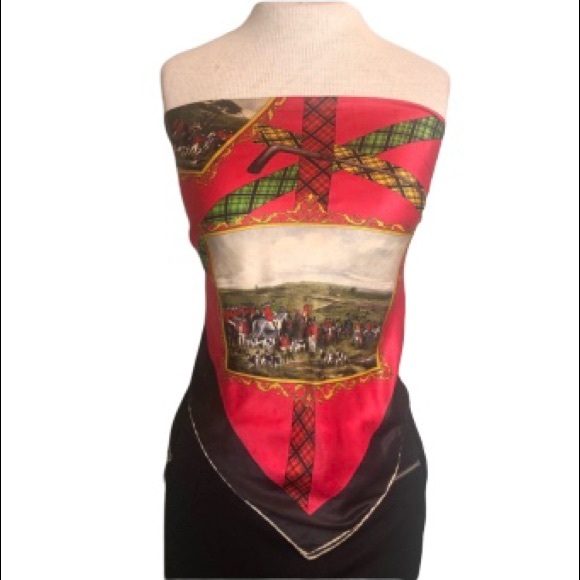 Fox Hunt Pattern Scarf - Picture 2 of 8